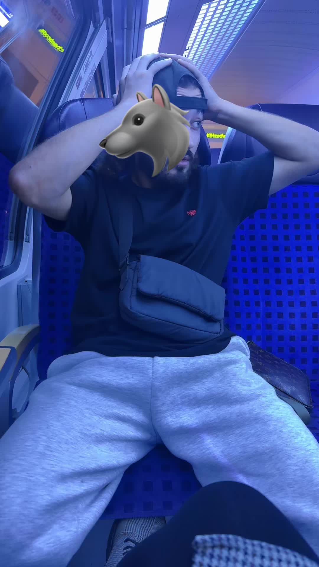 @MOU7I🪽