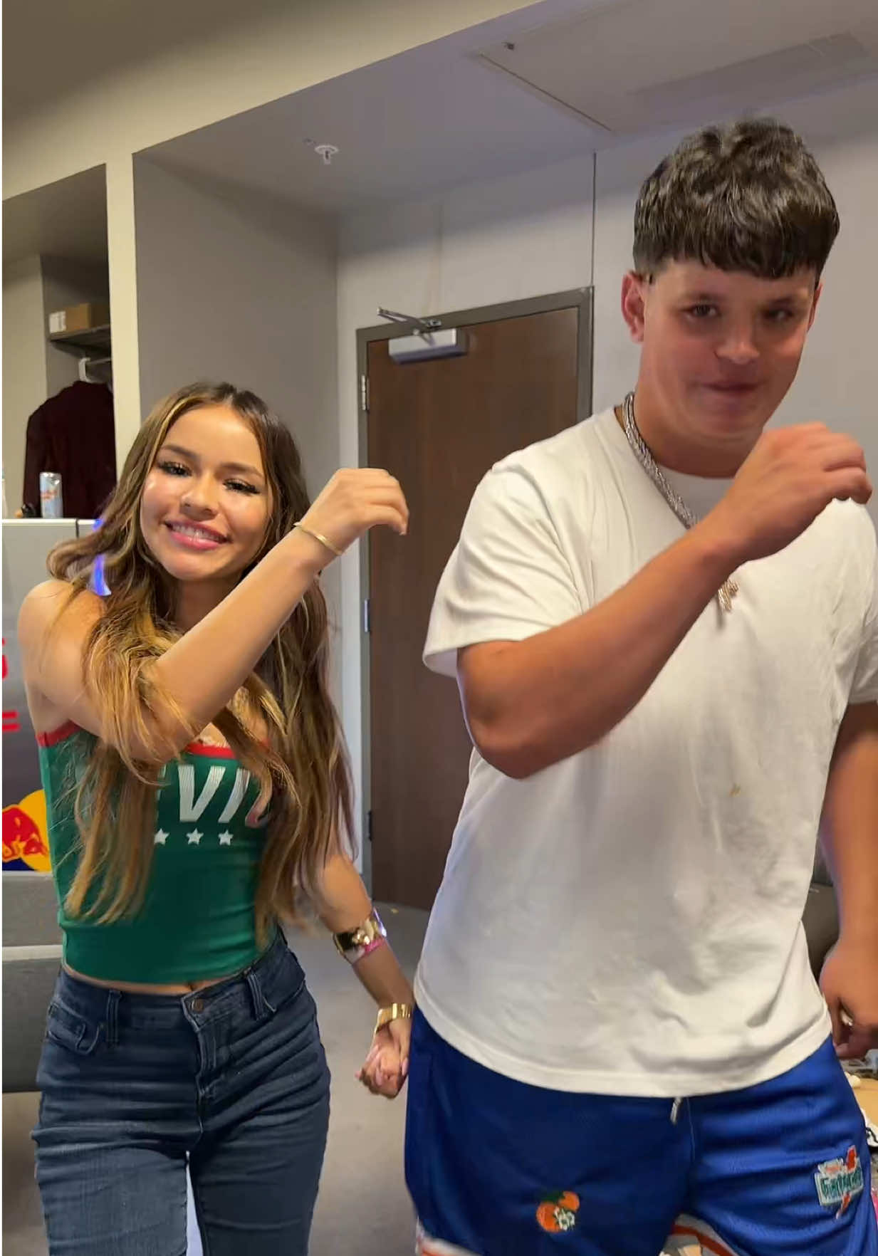@Chloe Marquez