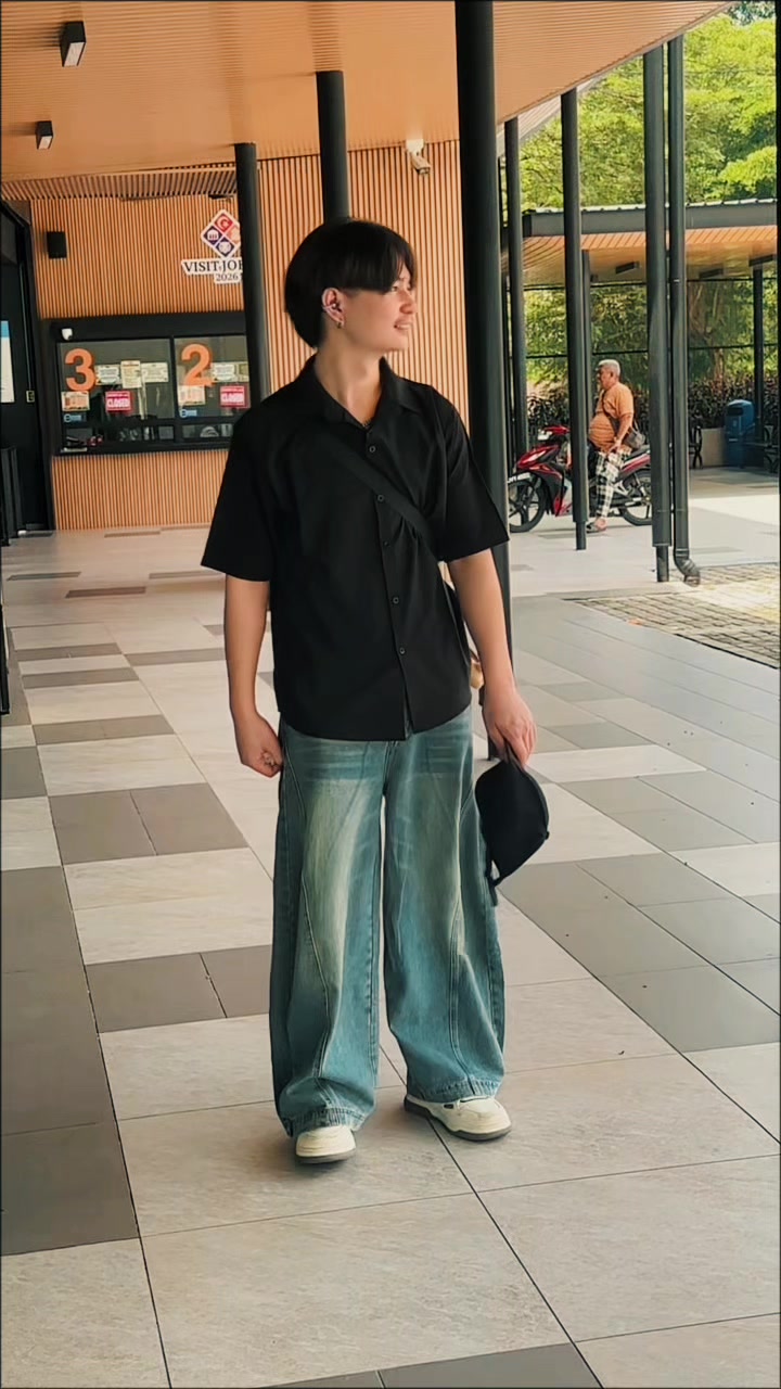 @🇲🇲🇲🇾Shine Linn🫶🏻👀