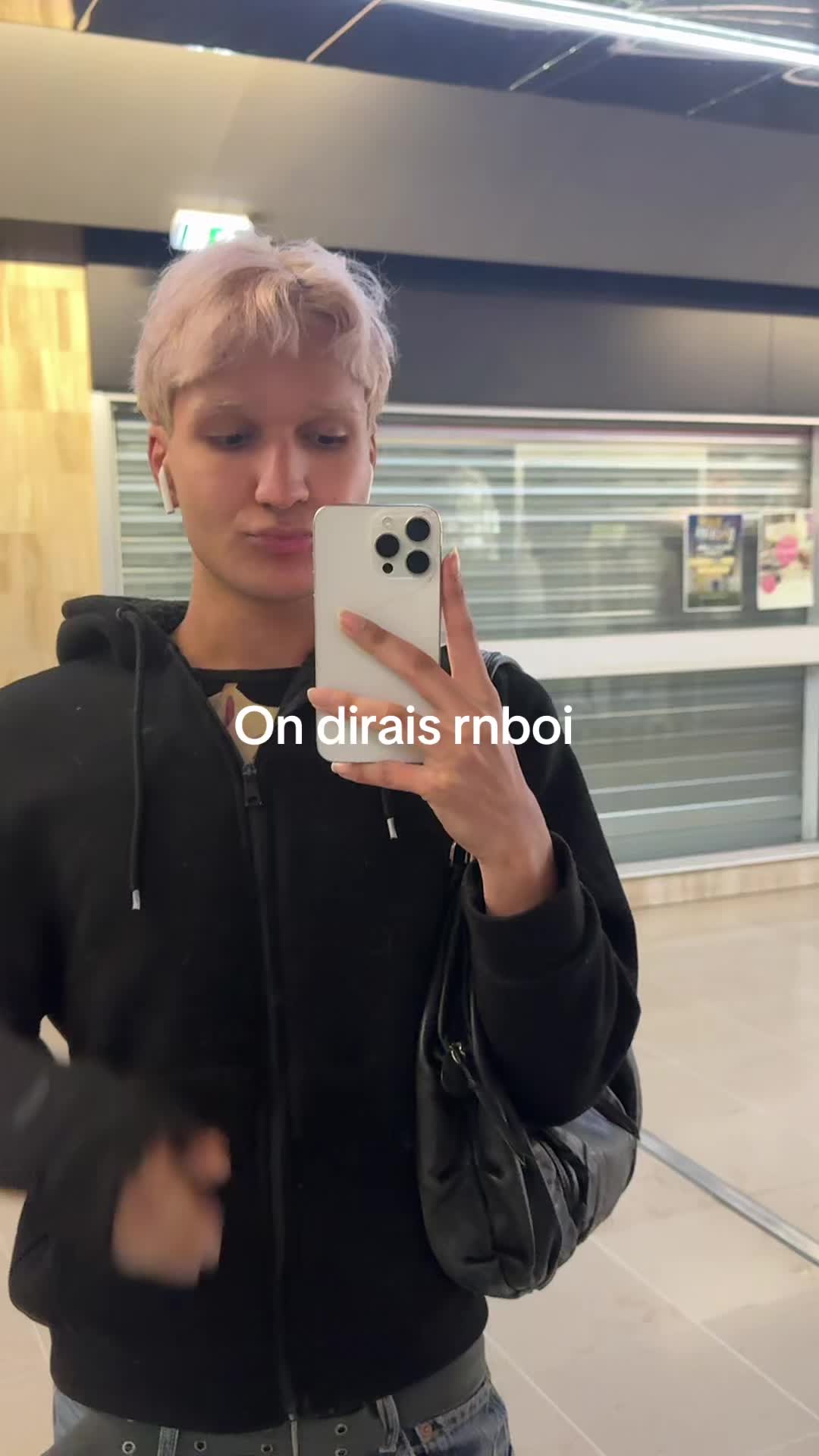 @<333