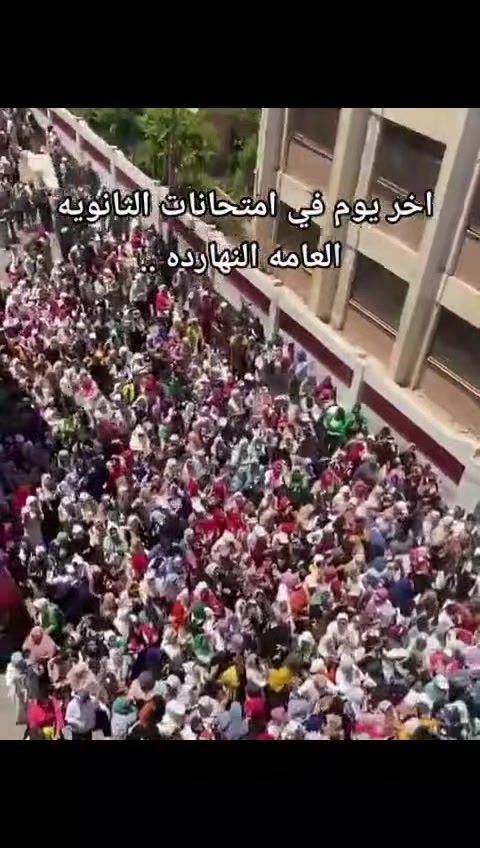 @هنا مطفية 😔🥀🖤