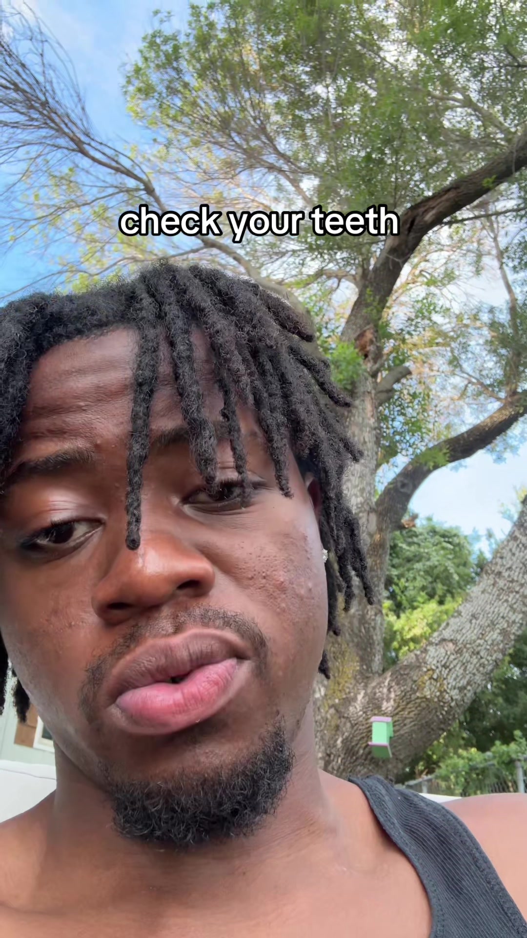 @moyoezzy