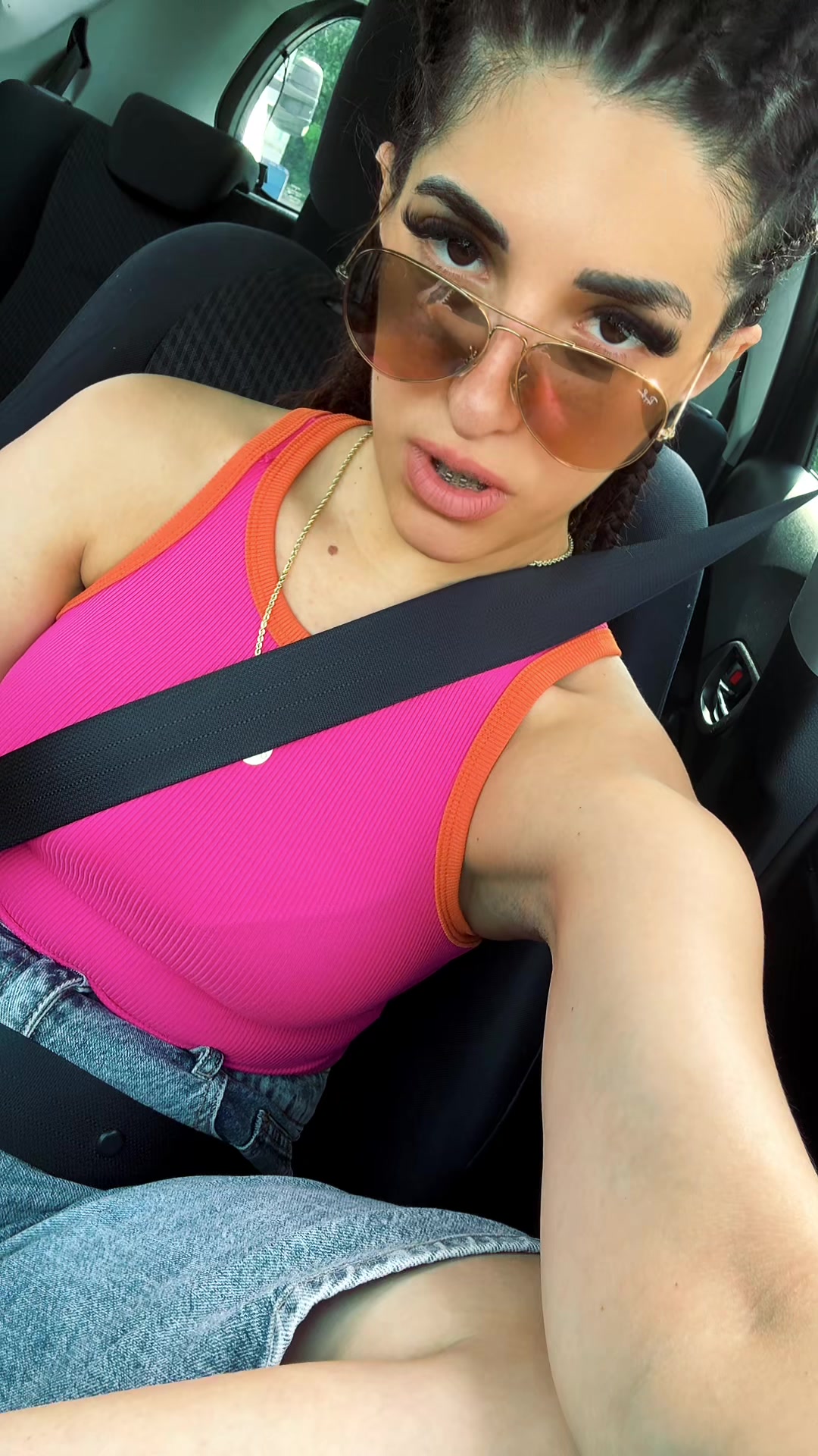 @anavlore30