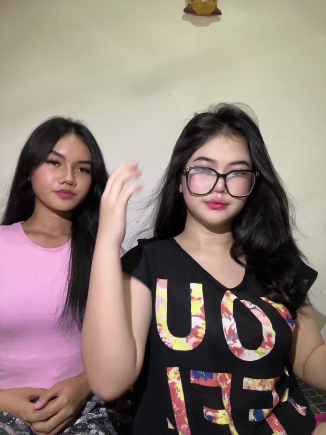@salila gomez