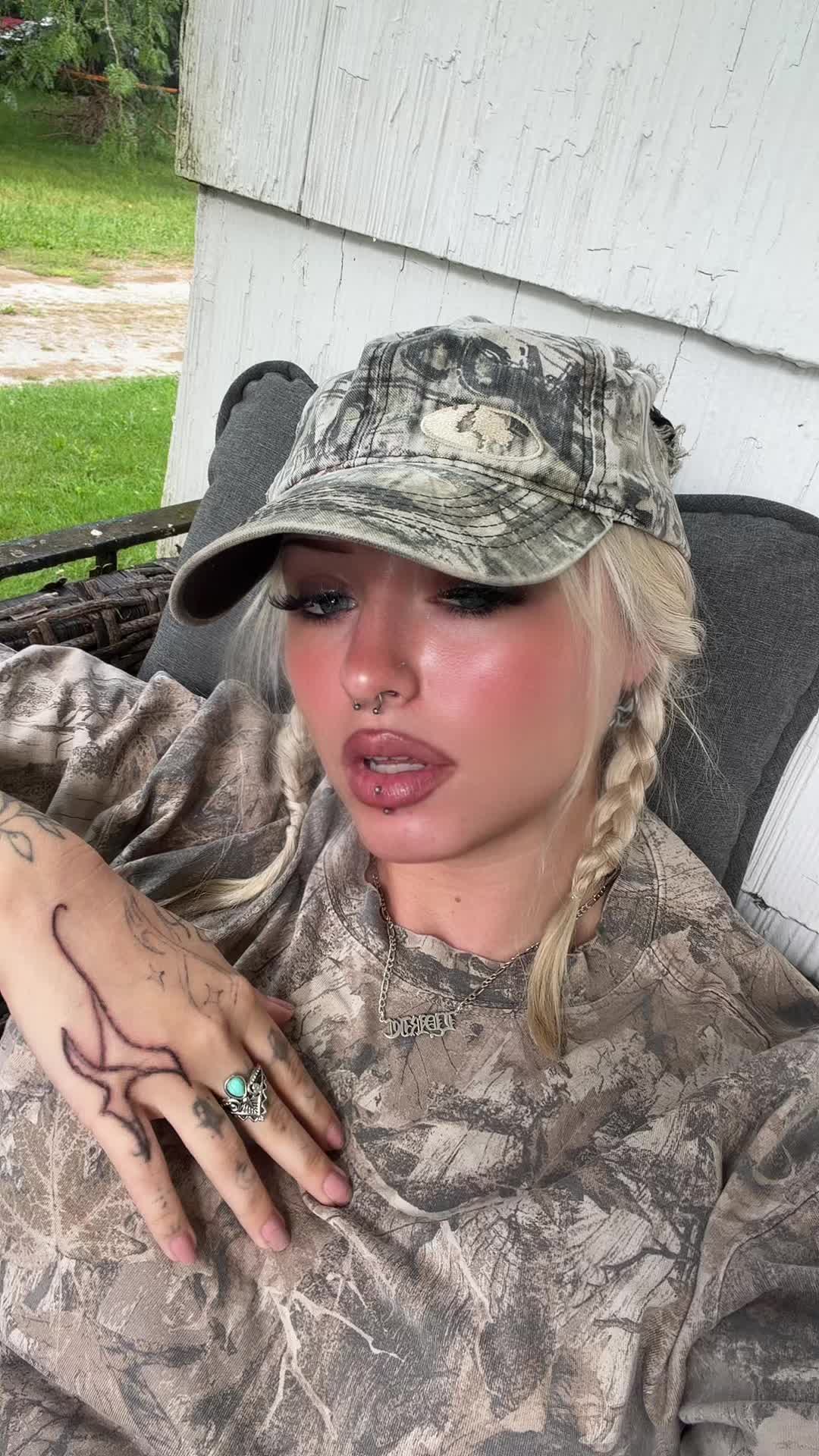 @sky