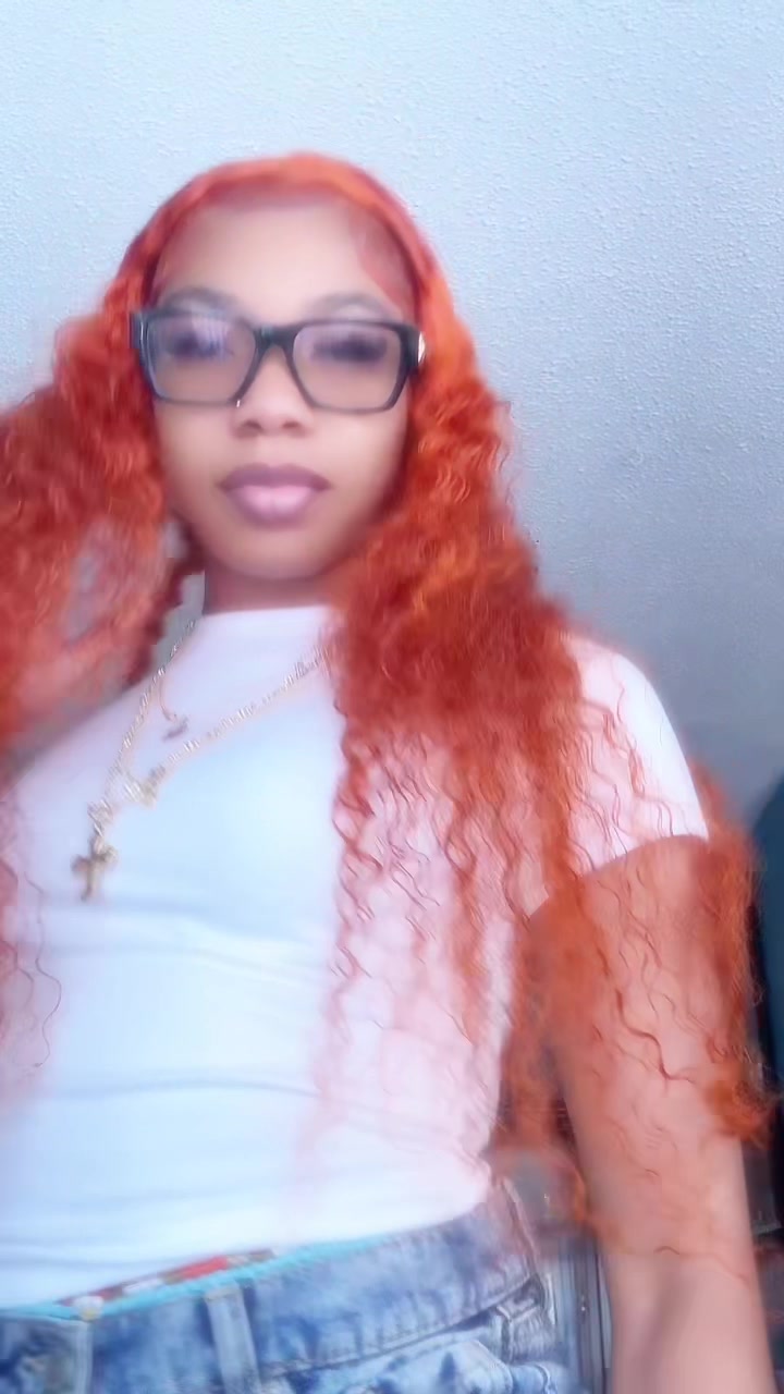 @Dee🩵.