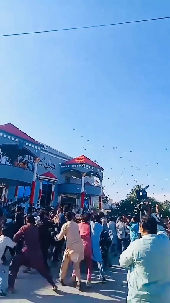 @𝐀𝐥𝐢<>𝐔𝐒𝐀𝟕𝟏