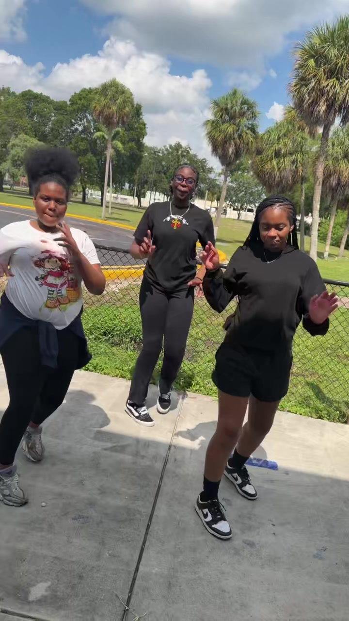 @LAUDERHILLBGCBC