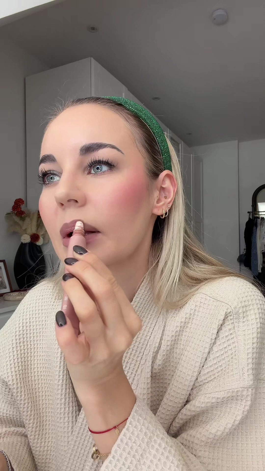 @Lena
