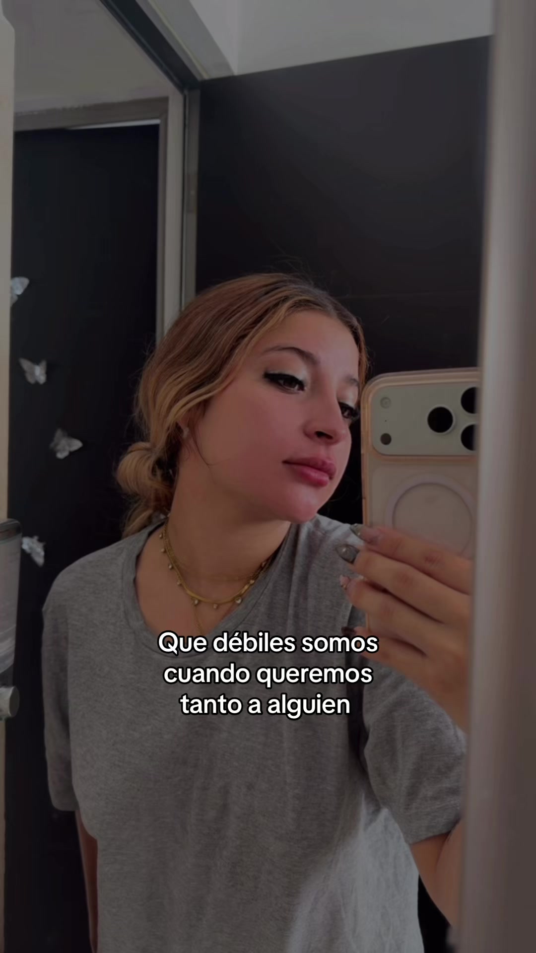 @Angie Cáceres