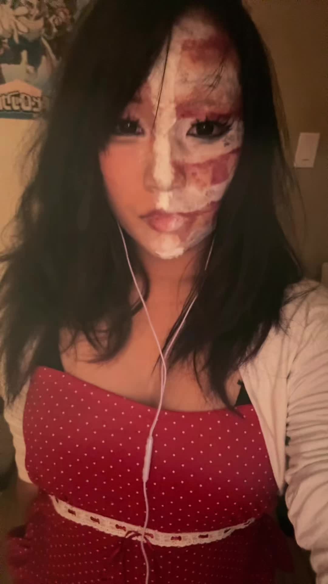 @👾