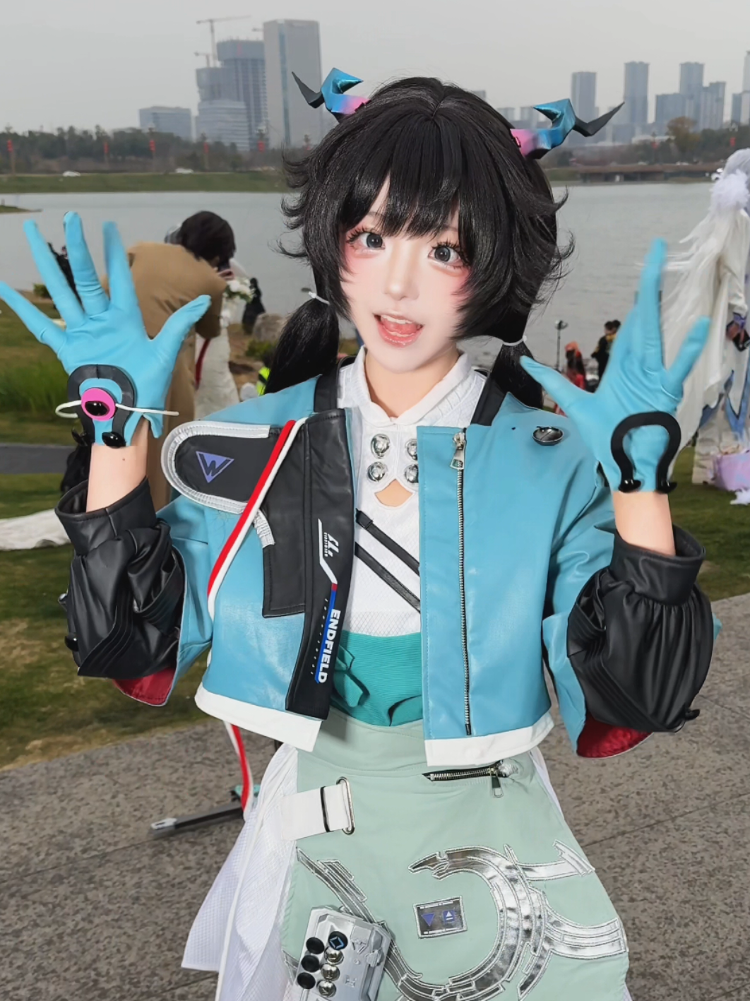 @LovelyWaifu