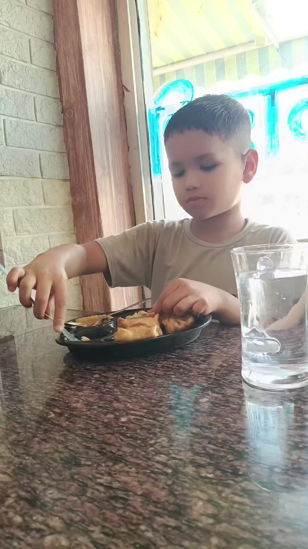 @म मता थापा पौडेल