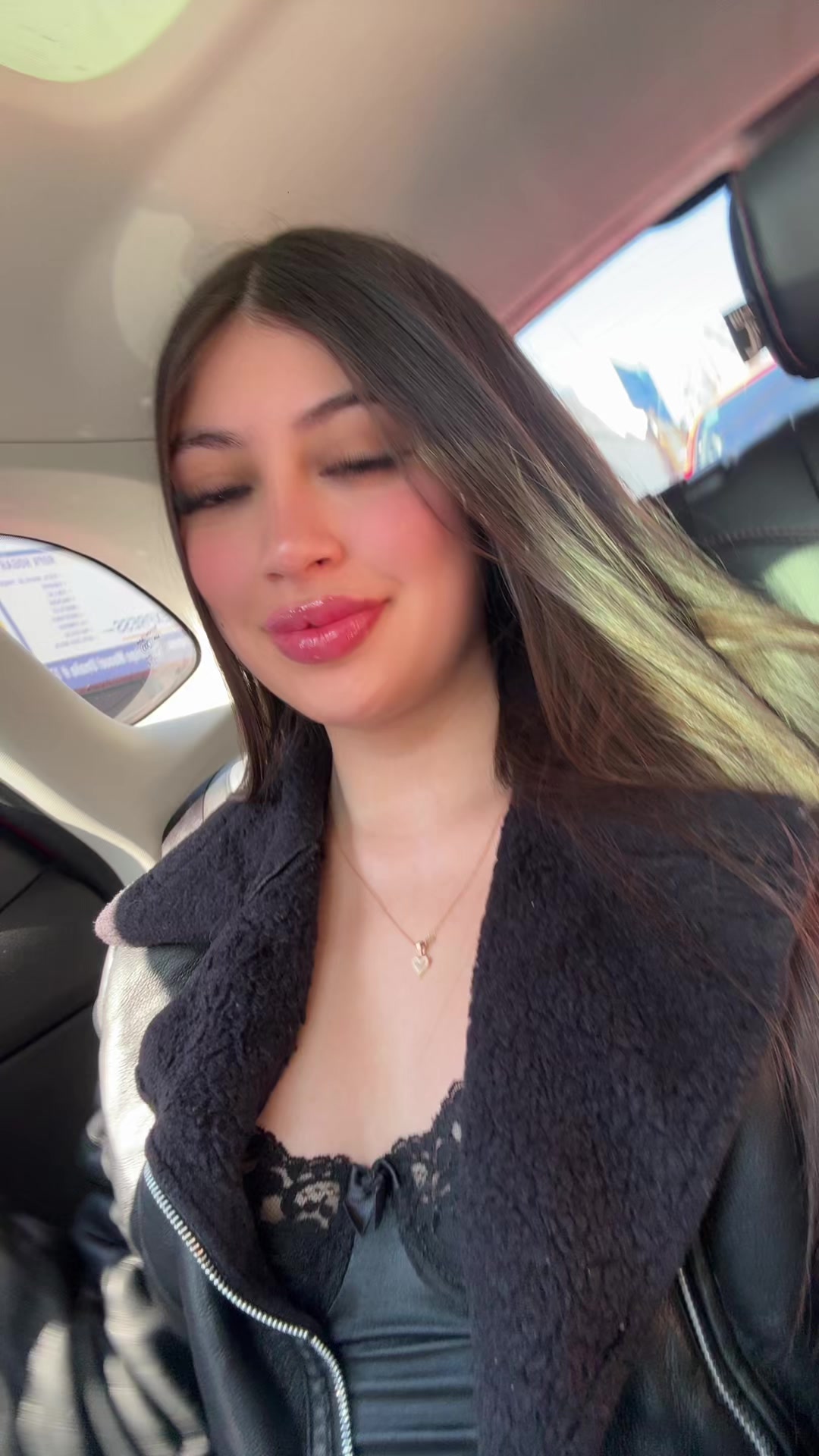 @isifabiana