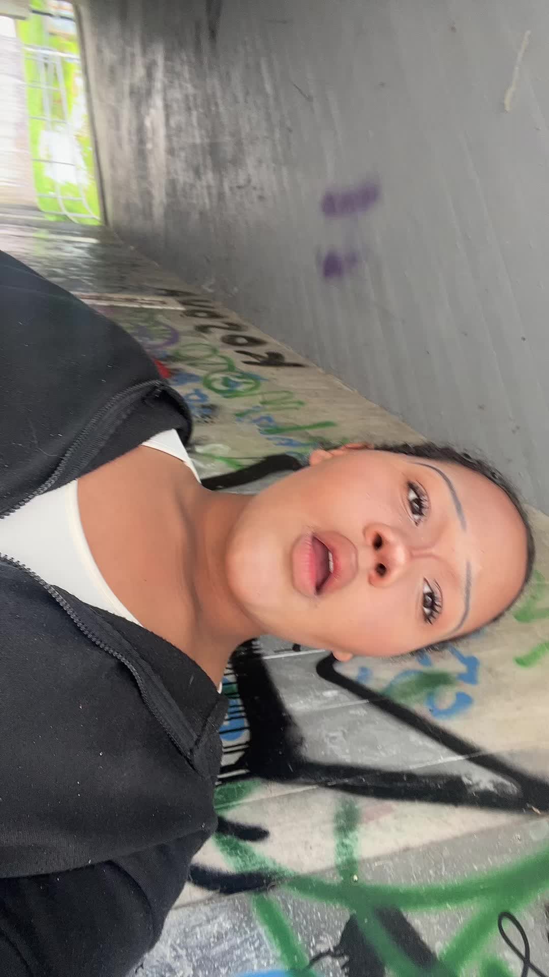 @Sandra