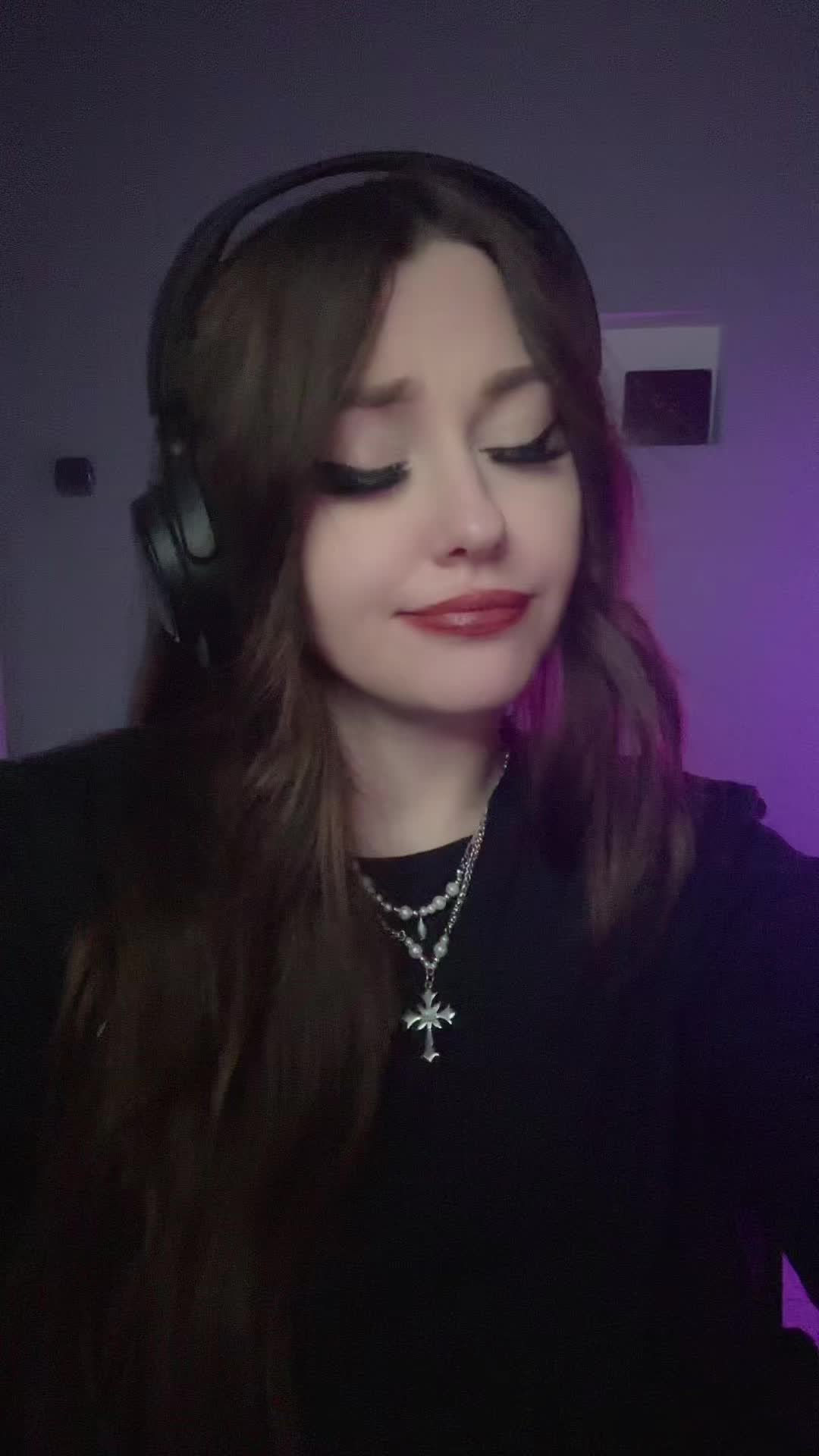 @VaniliaOfficial