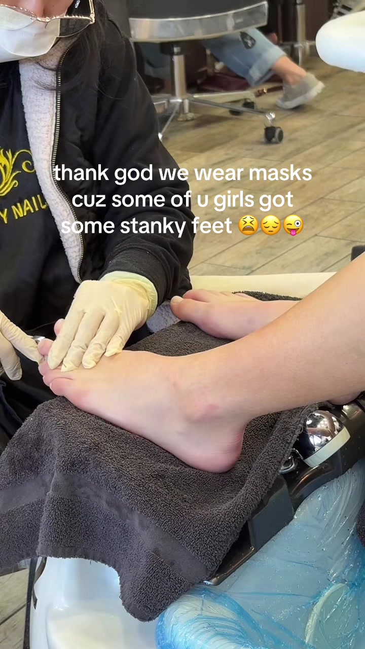 @blue sky nails del mar