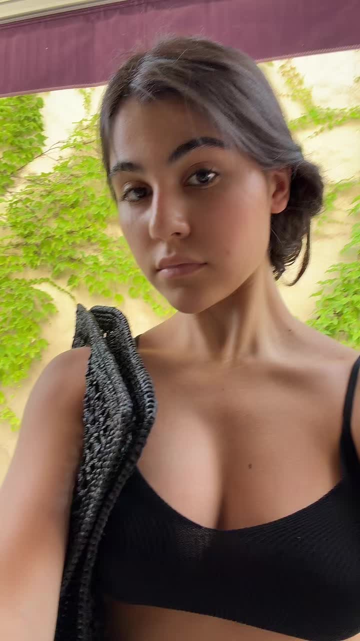 @E V A