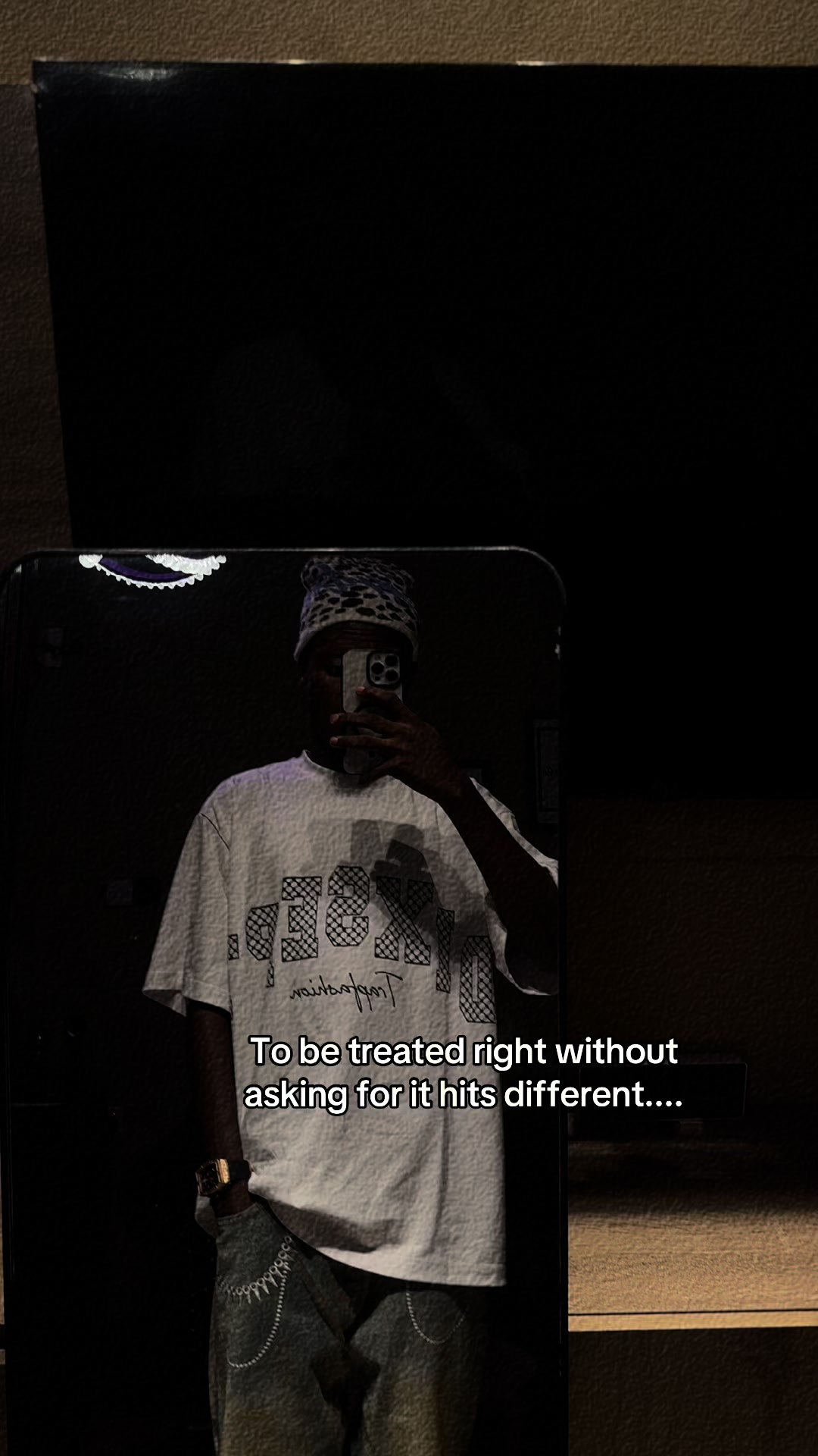 @๐
๐๐•๐