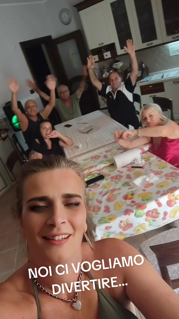 @Lucia Crispino Profi