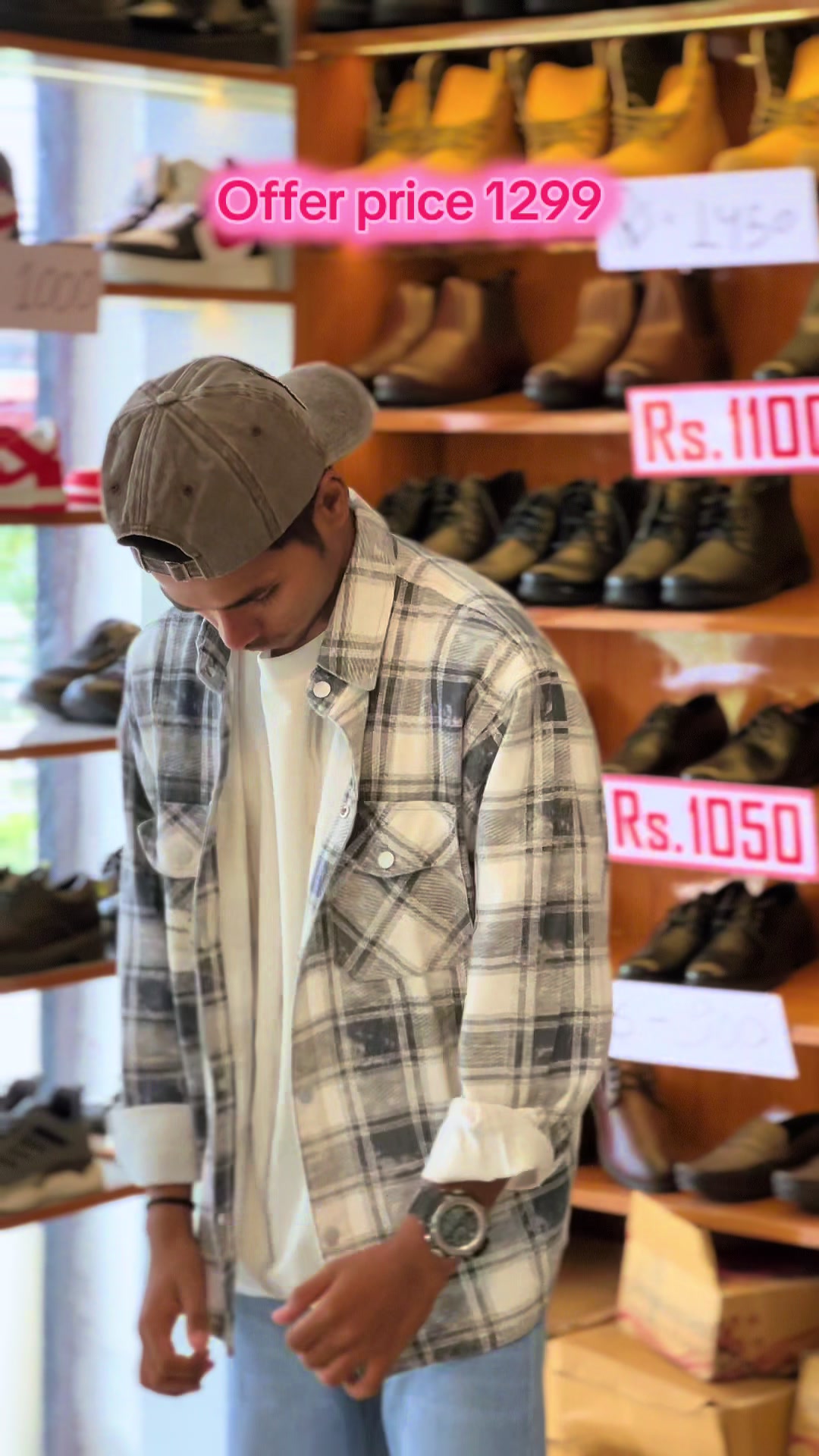 @Shoe Bank And Fashion Hunt