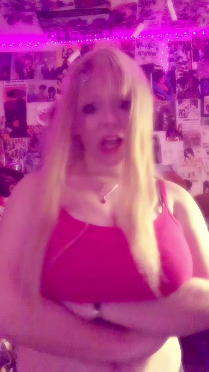 @Evie :3
