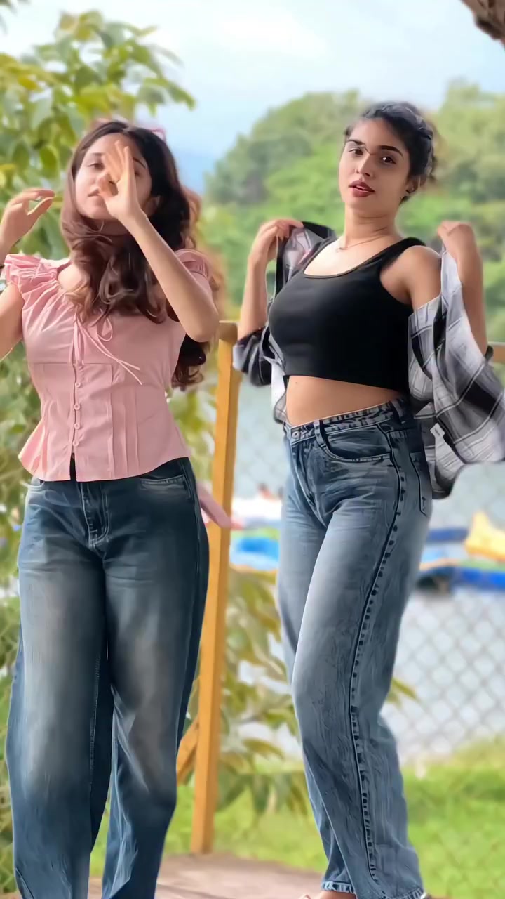 @Neeruttyy_Chinuttyy
