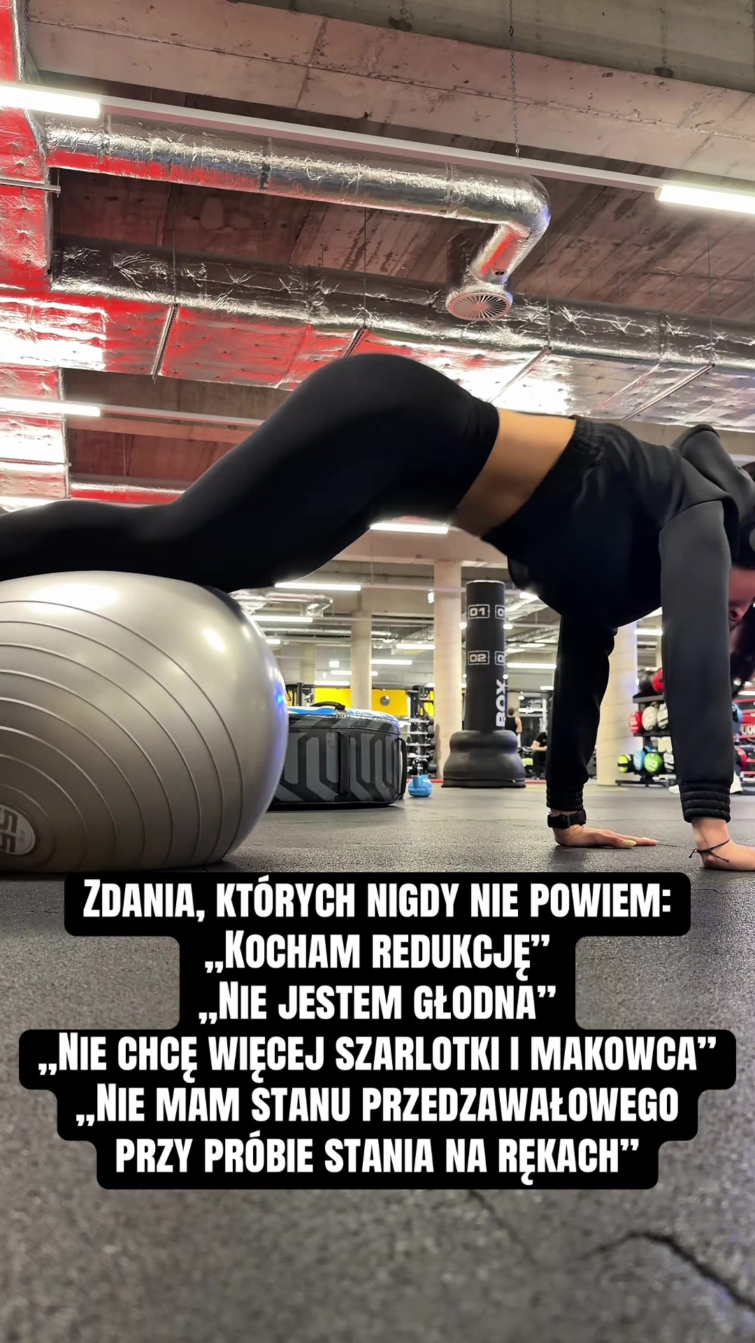 @MILIHOLICYOFFICIAL