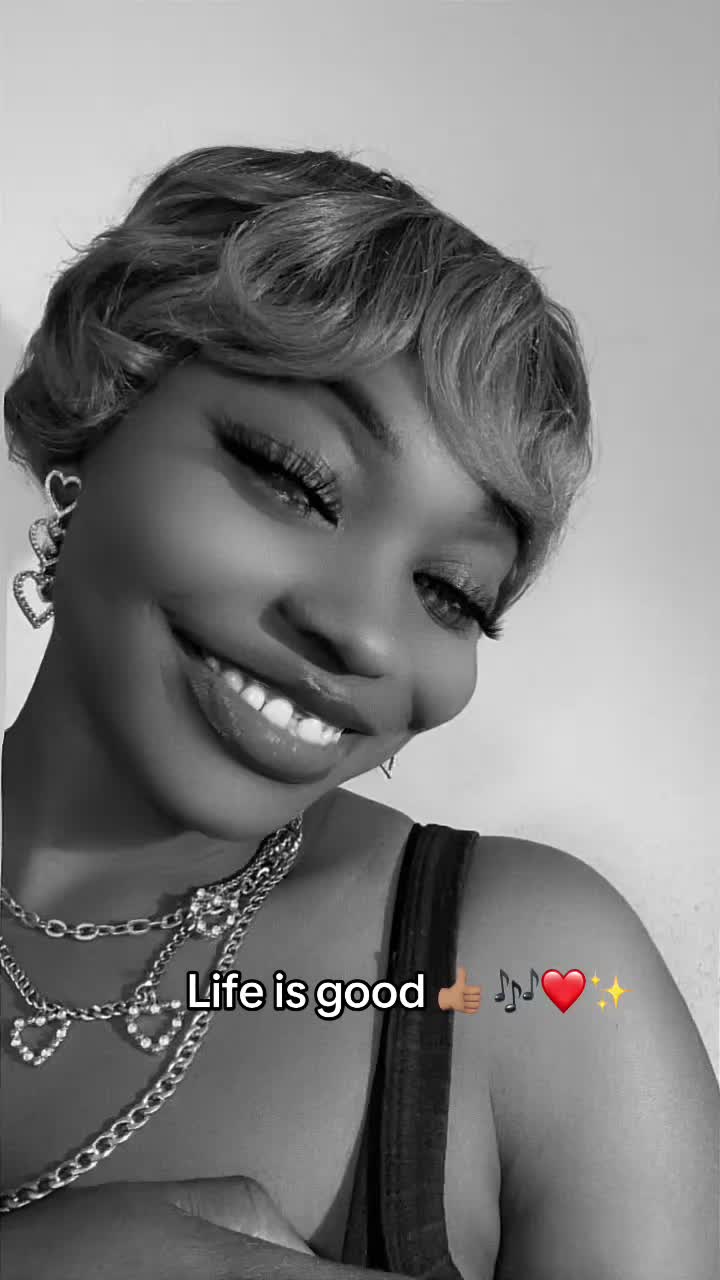 @QUEENFIRST🤍🦋