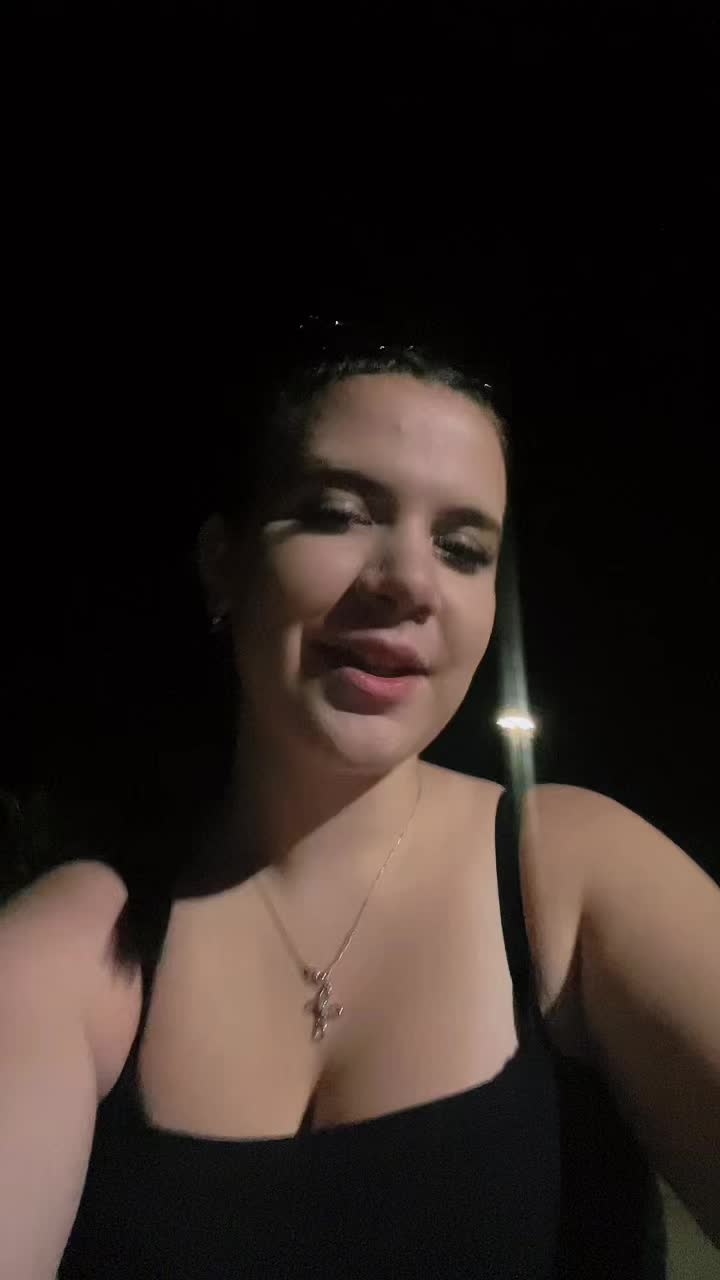 @𝐿𝑎𝑟𝑎🦥