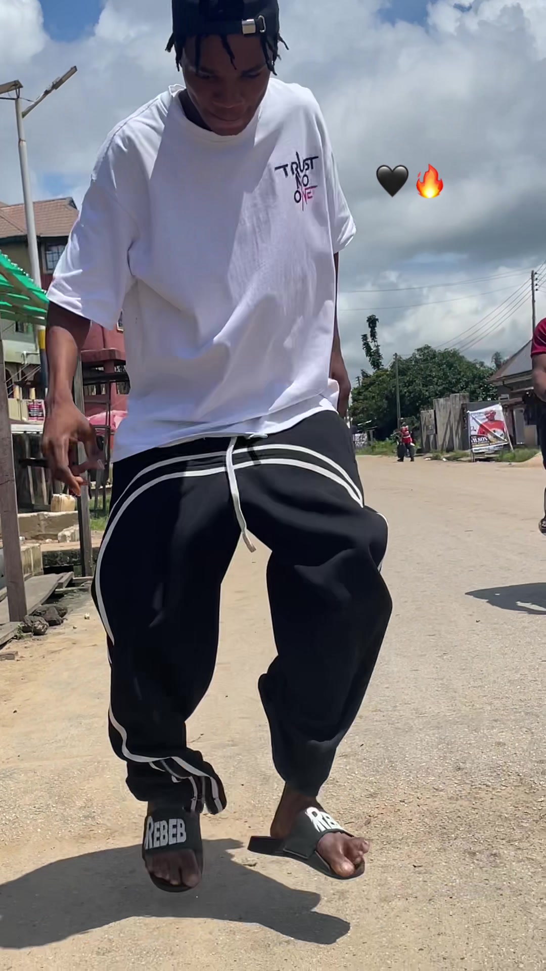 @Trixli😔