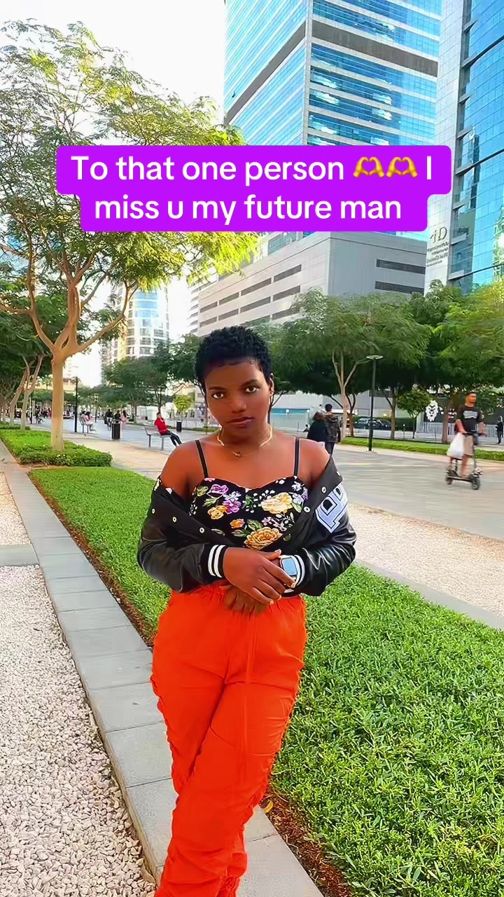 @Vicky💙