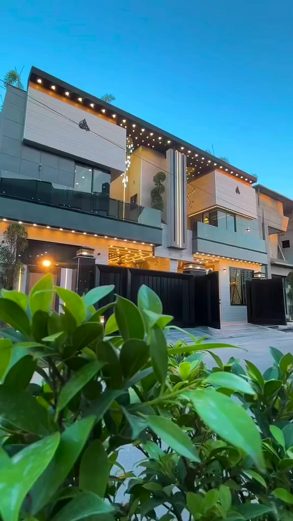 @Property Palace