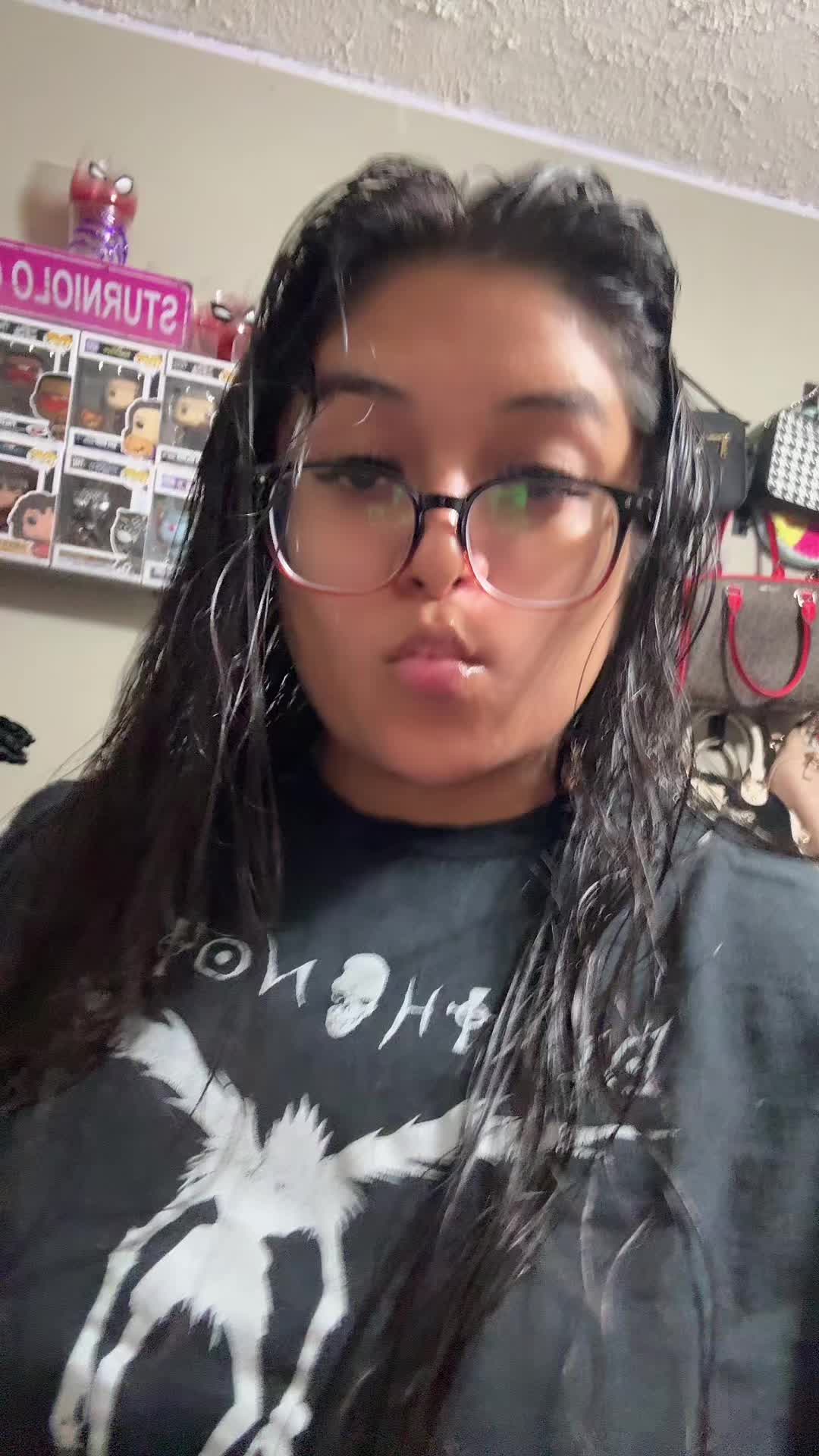 @Adi 🤍 y Ani 🖤
