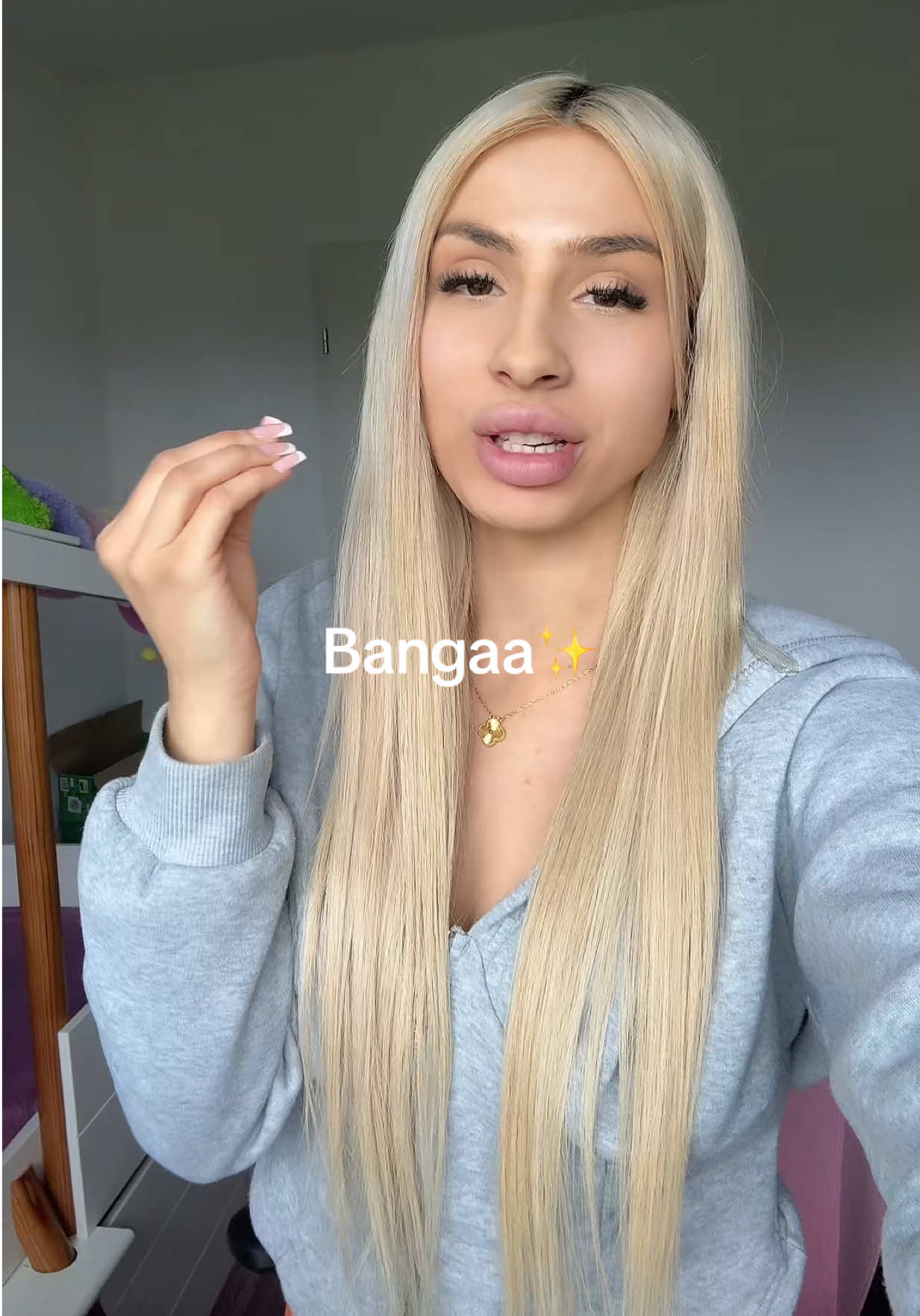 @Vazzzle