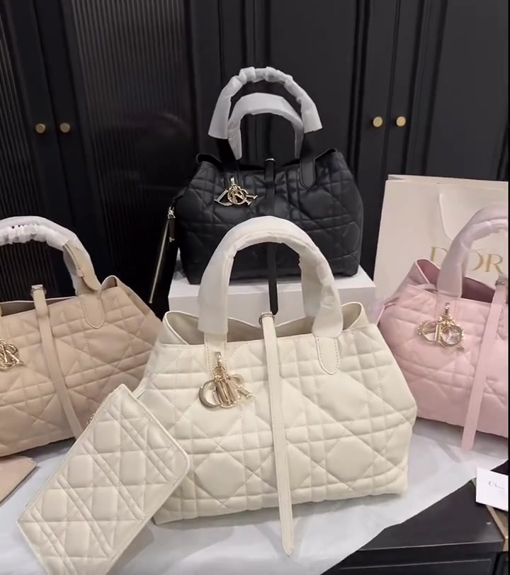 @wanqiu218