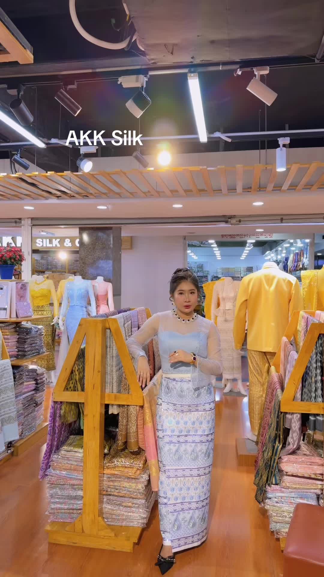 @Akk Silk (official account)
