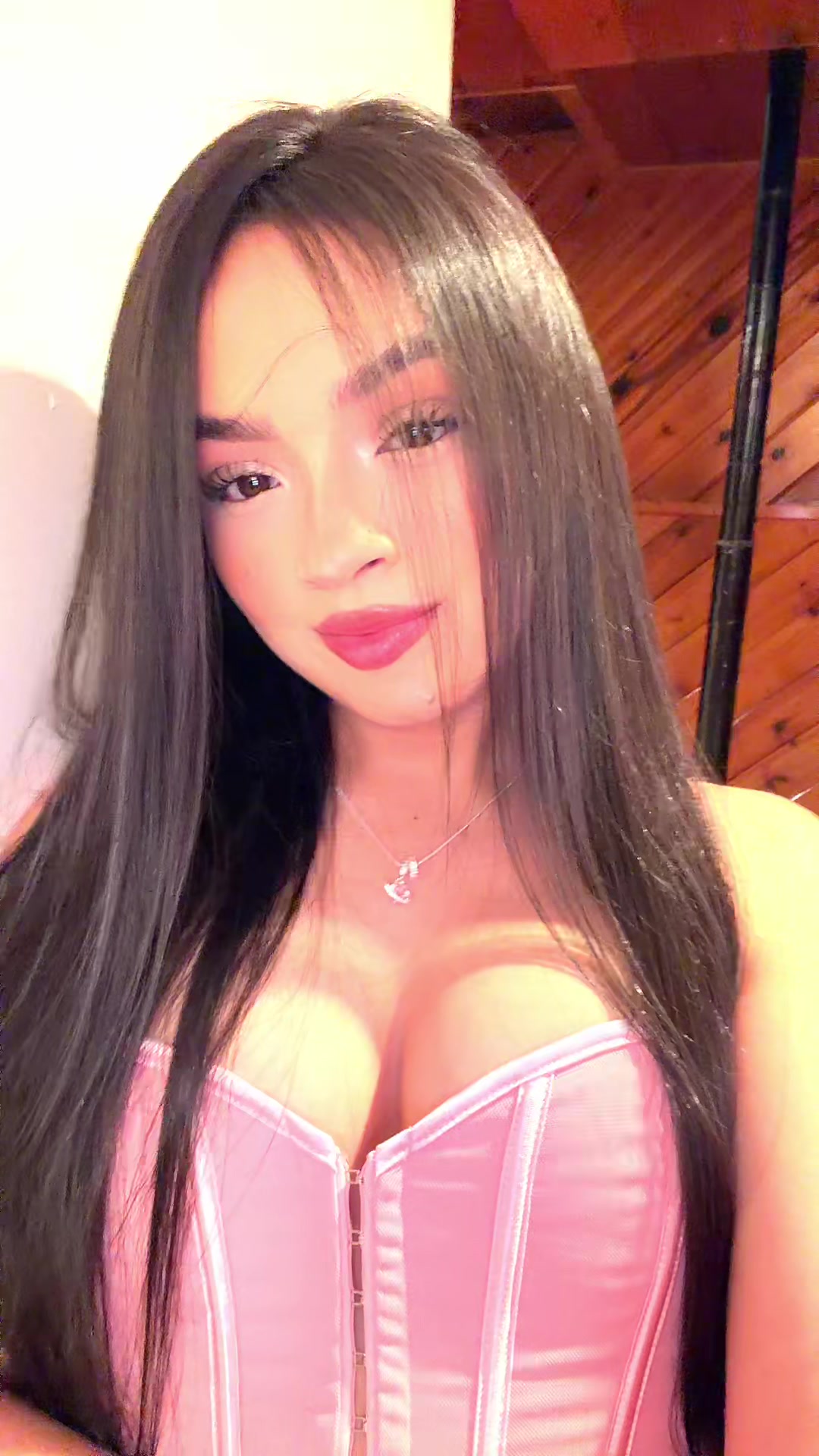 @LOREN ᥫ᭡