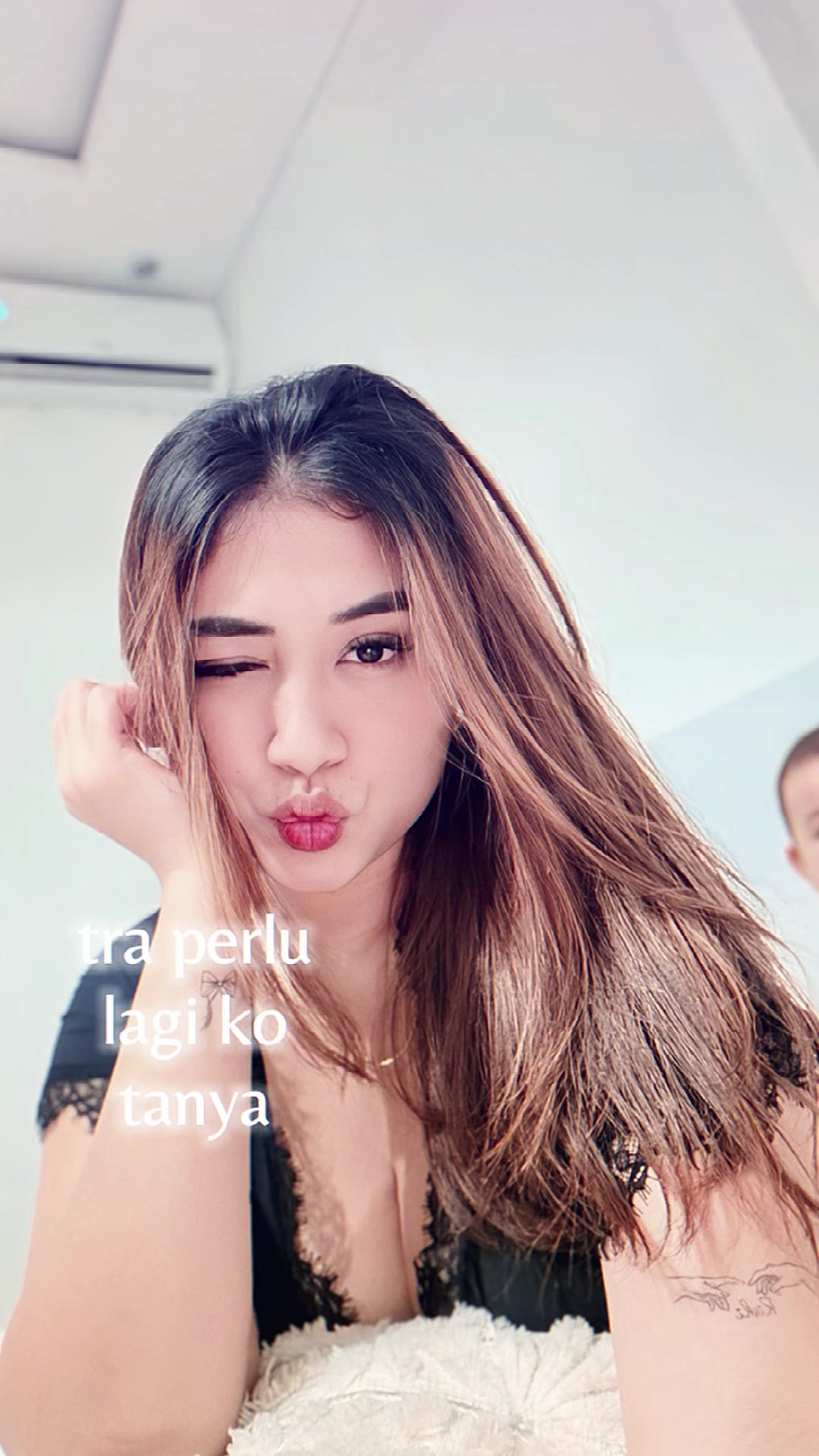 @putusriayutarisa