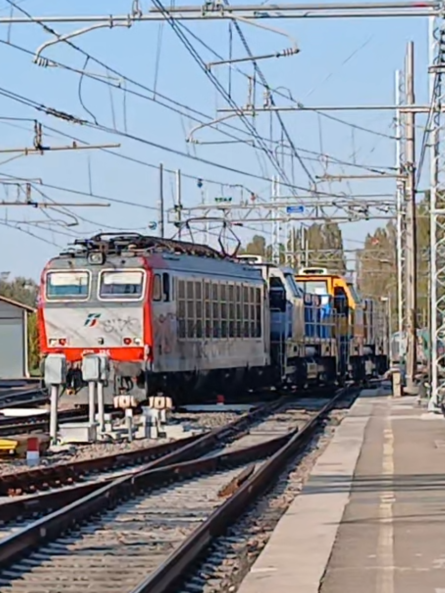 @Italian_trains