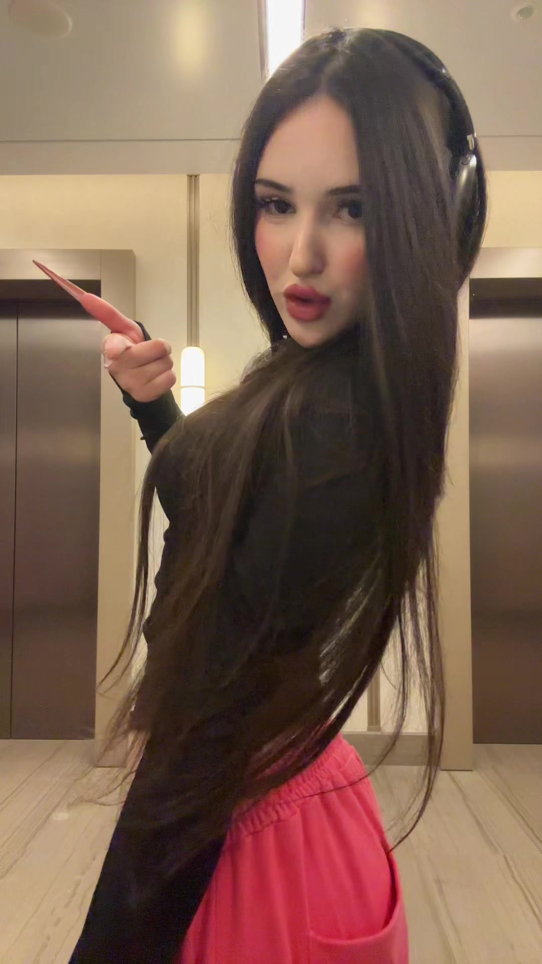 @kirovella🪬