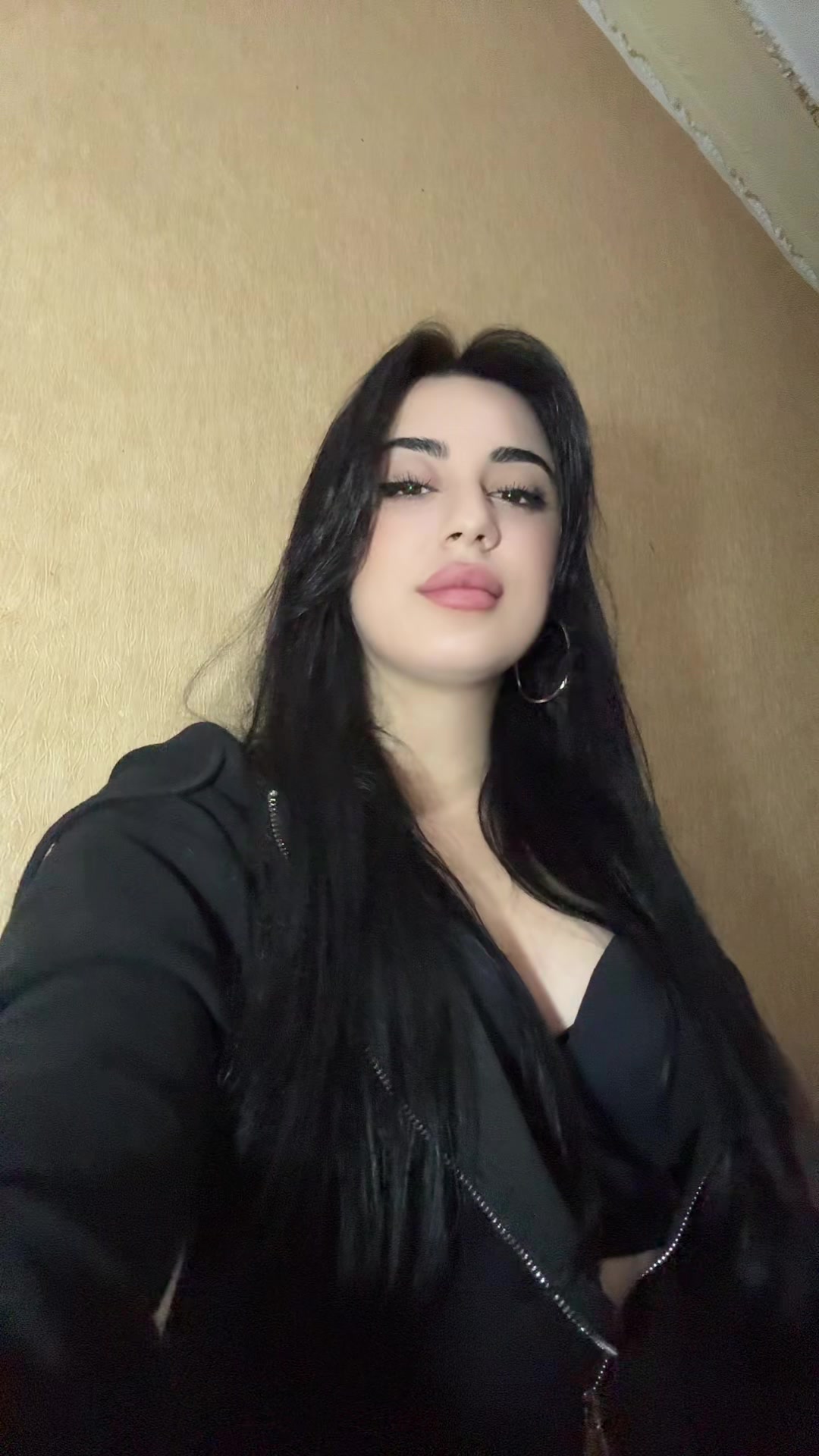 @𝟏𝟏:𝟏𝟏