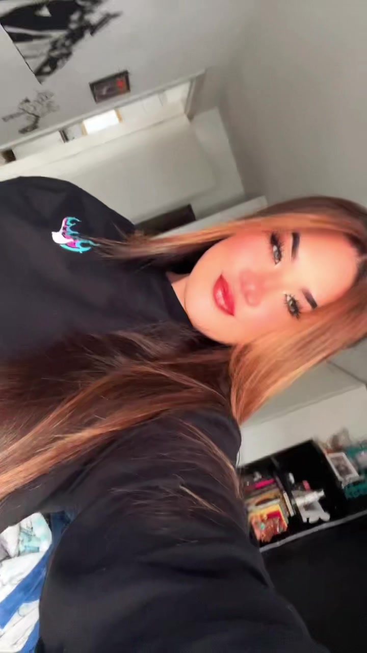@Lorena flames🔥