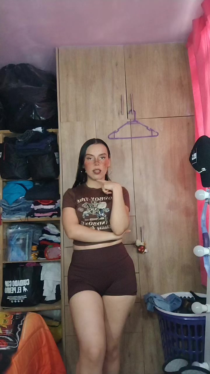 @Angie21.