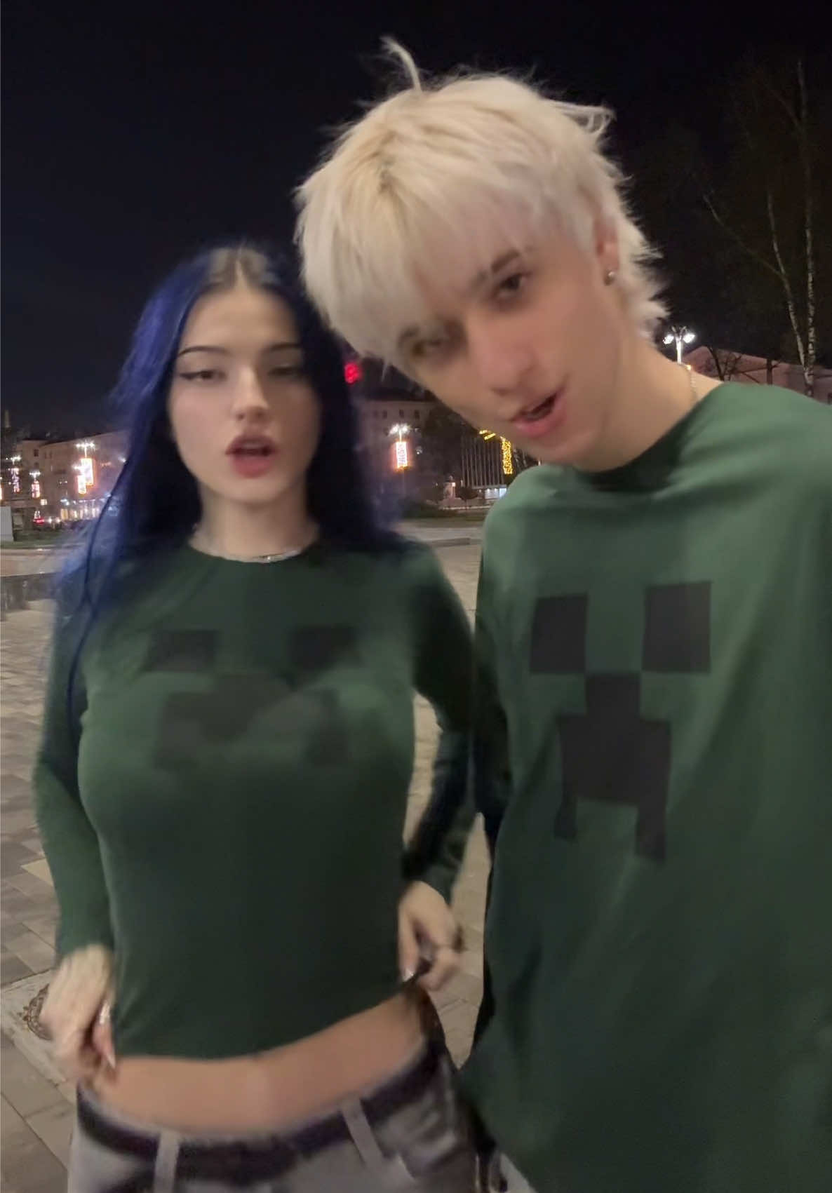 @🔒