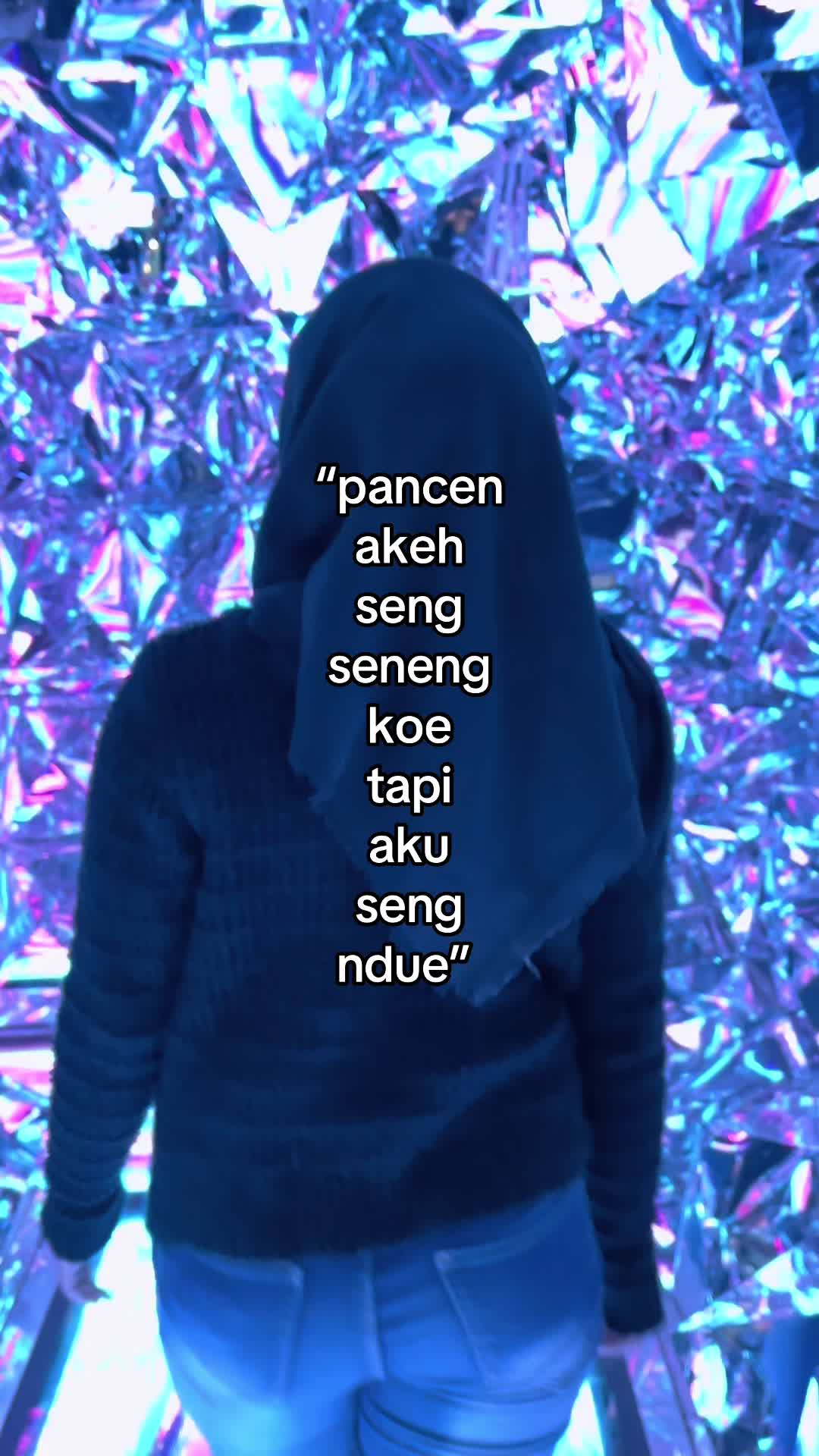 @lllnɐ ɹoɟ ɐ