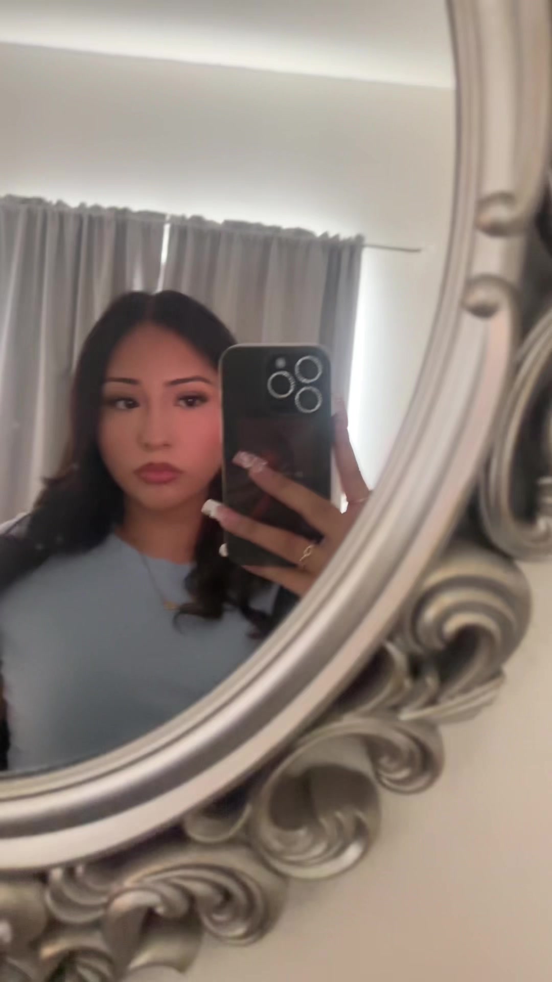 @️