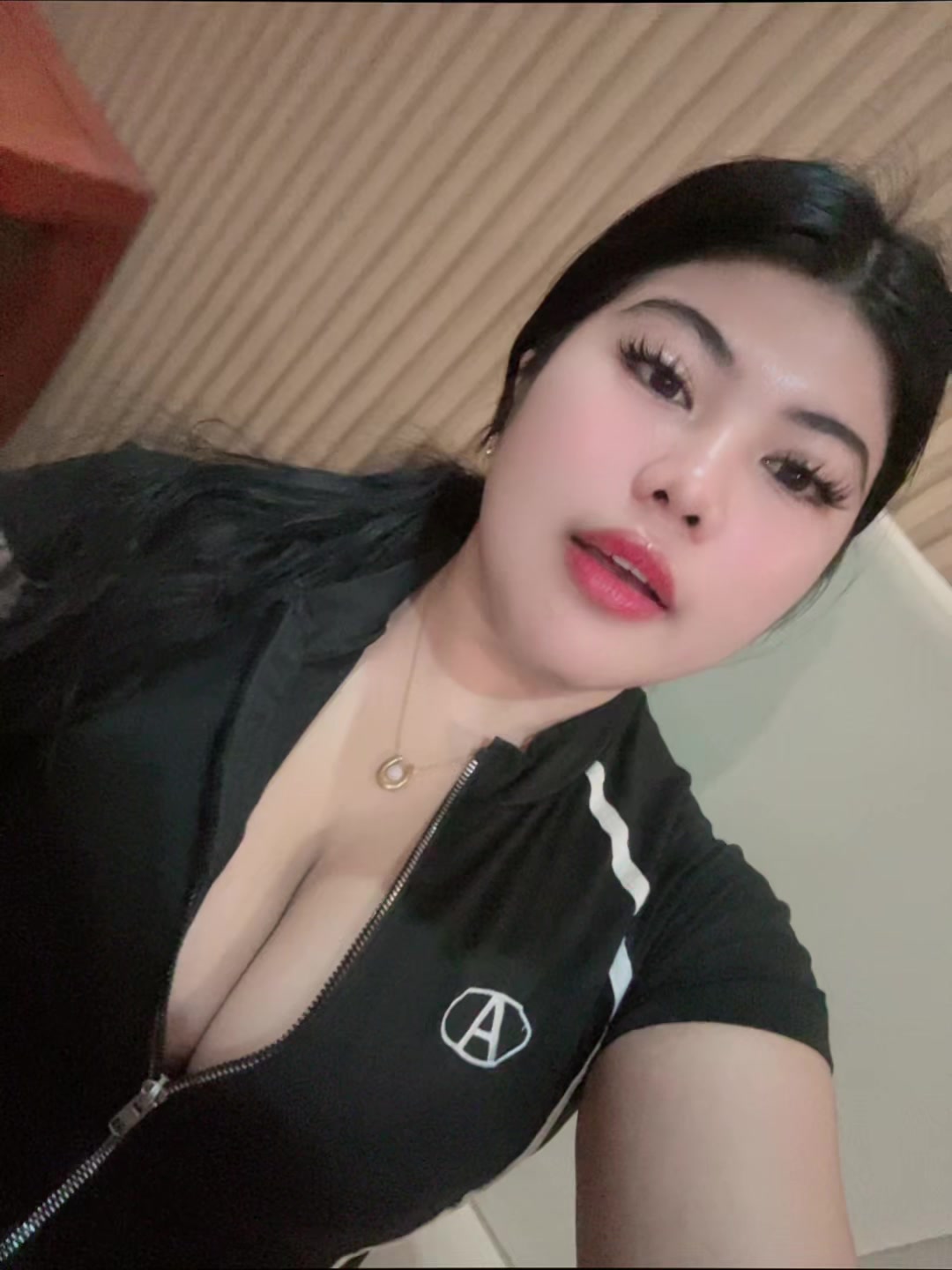 @Jhayaa_20