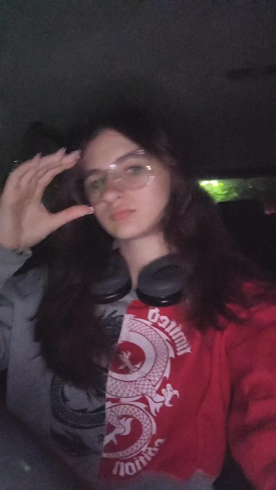 @Mae