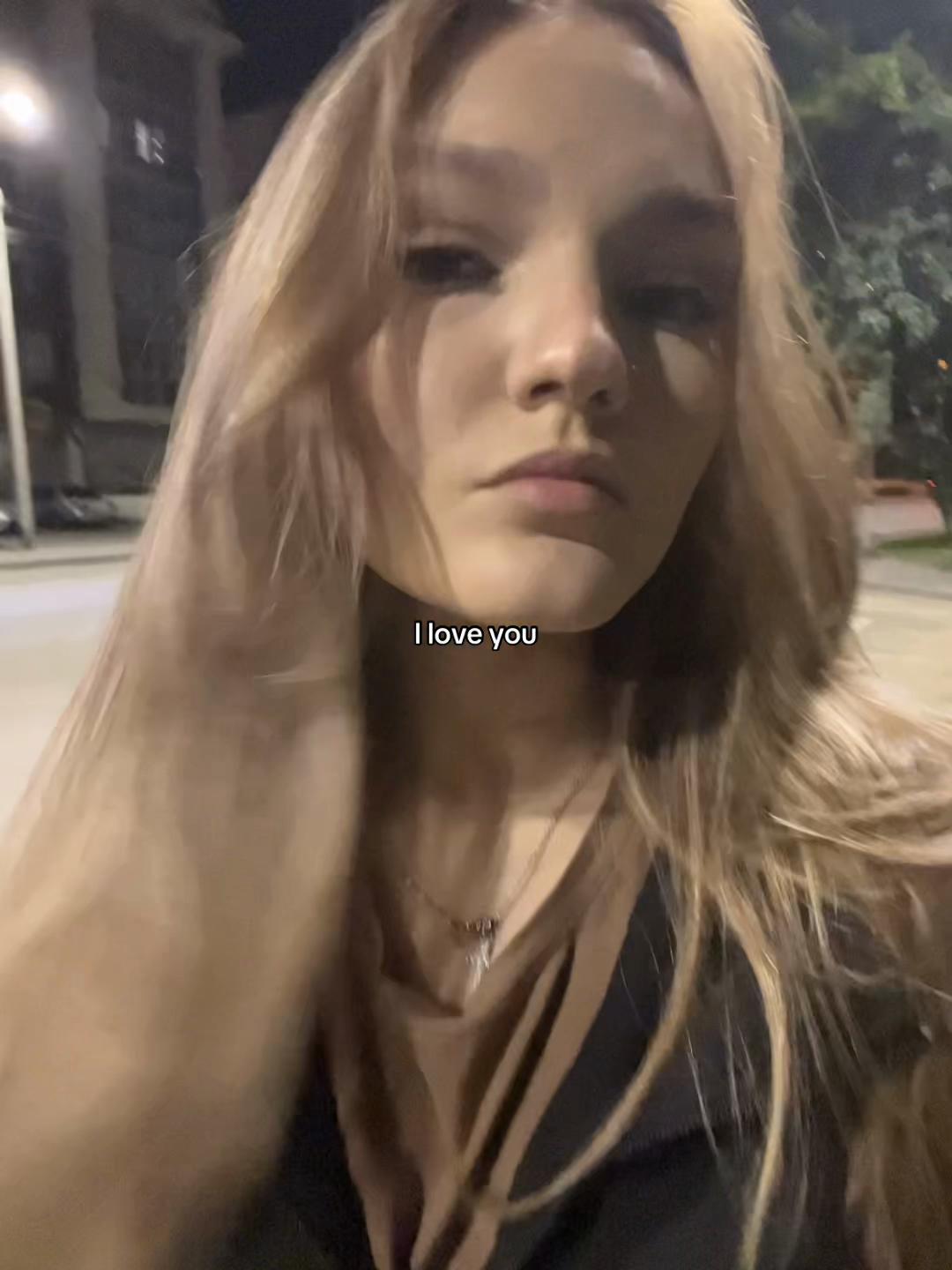@tttaissiiya